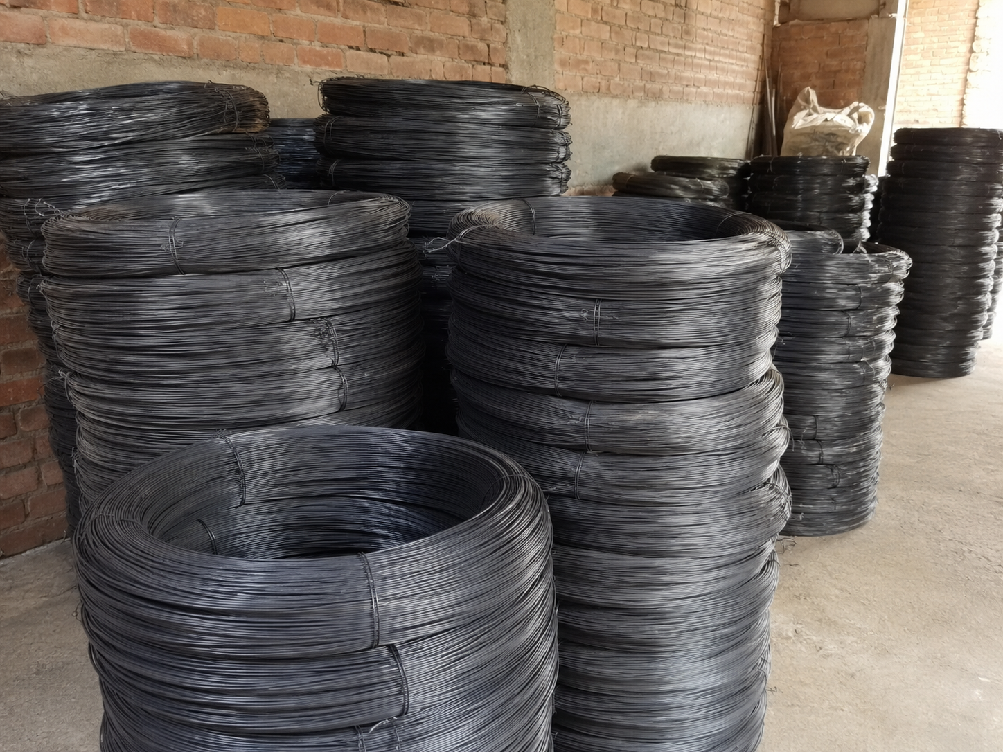 Binding wire coils